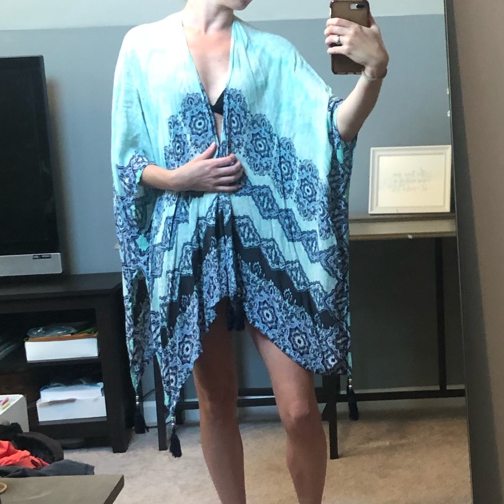 Steve Madden Cover up